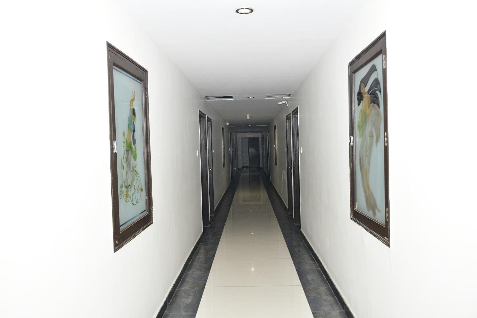 Nijaguna Resorts Chāmrājnagar Esterno foto