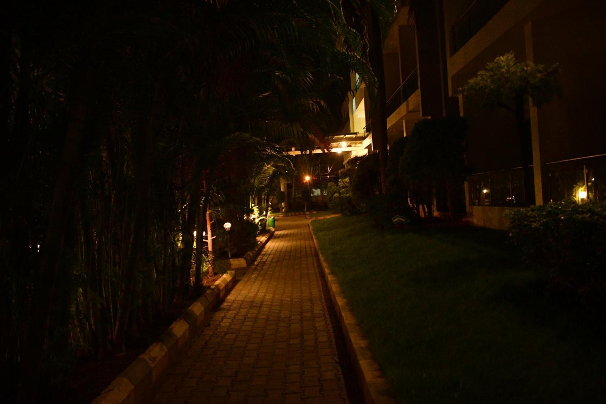 Nijaguna Resorts Chāmrājnagar Esterno foto
