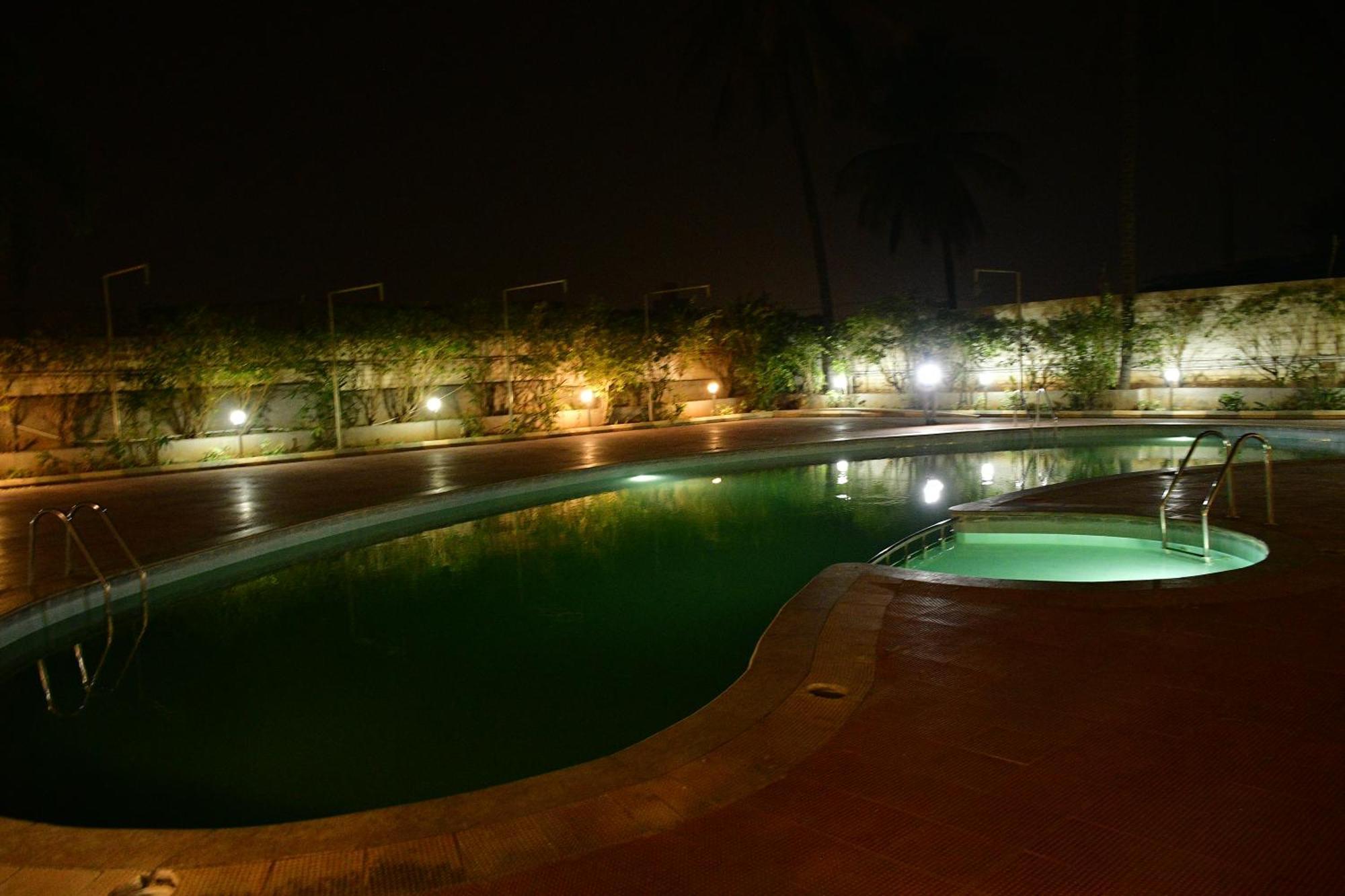 Nijaguna Resorts Chāmrājnagar Esterno foto